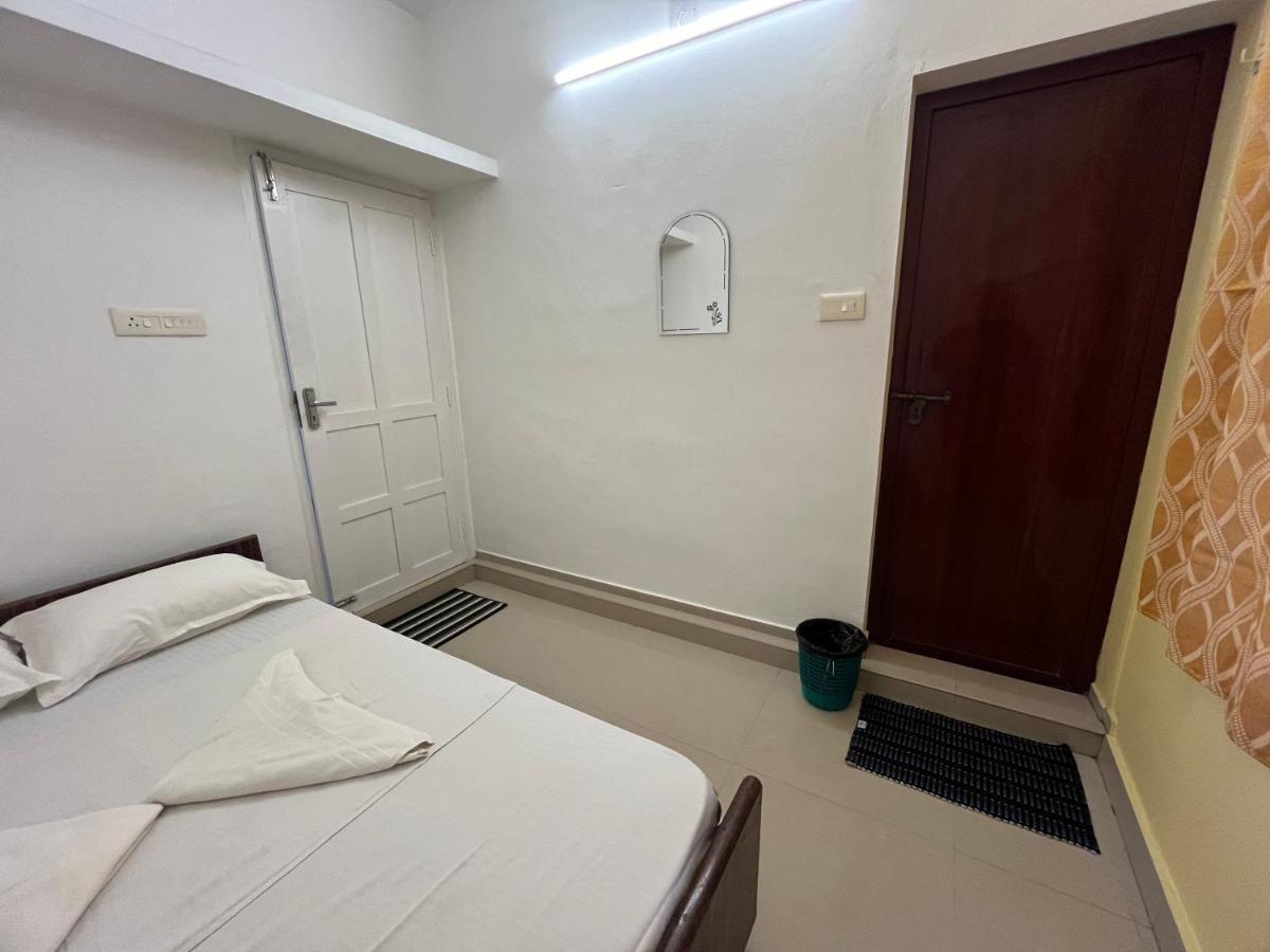 Kochi Segundo Home מראה חיצוני תמונה
